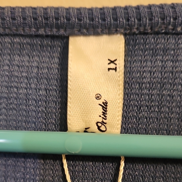 Agnes Orinda Blue Waffle Knit Top With Lace Detail. NWT - Picture 3 of 6